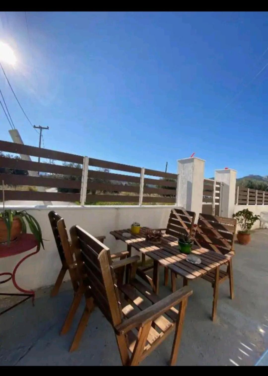 Apartment George's Kato Almiri